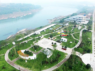 廣安市鄰水縣污水處理站，廣安市政協(xié)人資環(huán)委帶領鄰水縣政協(xié)與縣住建局相關負責人，到鄰水縣各鄉(xiāng)鎮(zhèn)專項督導污水處理廠（站）建設與運行情況